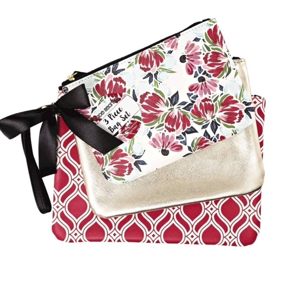 👜3 Piece Cosmetic Bag Set NWT
